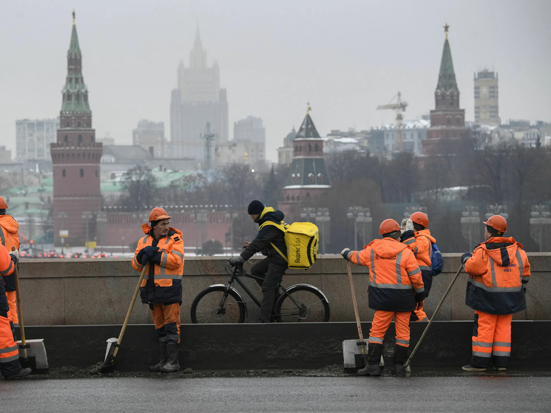 москва мигранты